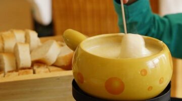 Jak udělat švýcarské fondue – čeština